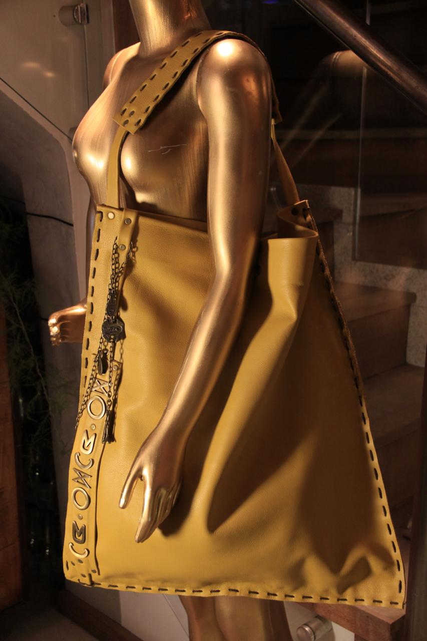 Dark Yellow - L
